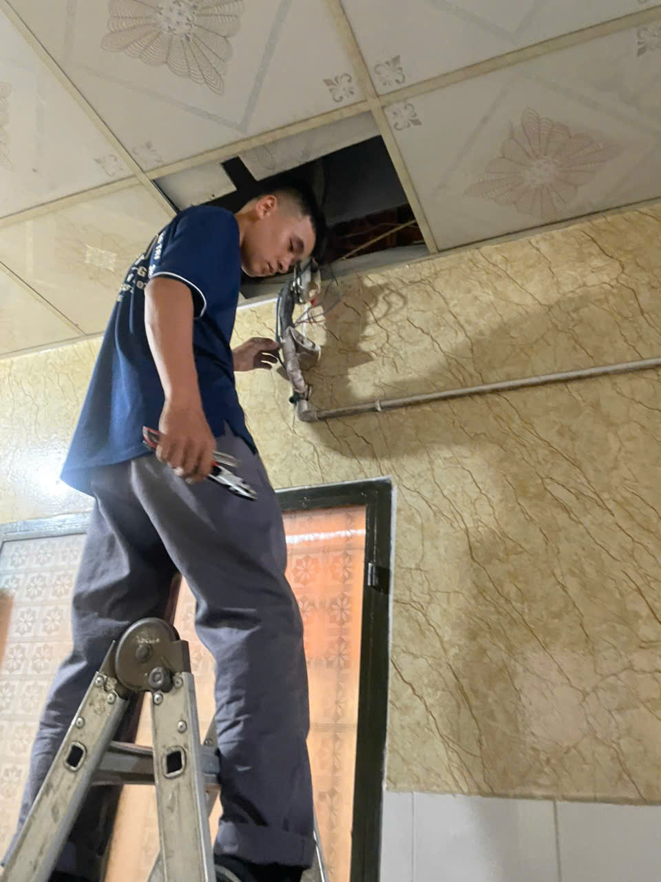 điều hòa kêu to khi chạy – sửa gấp Đồng Nai