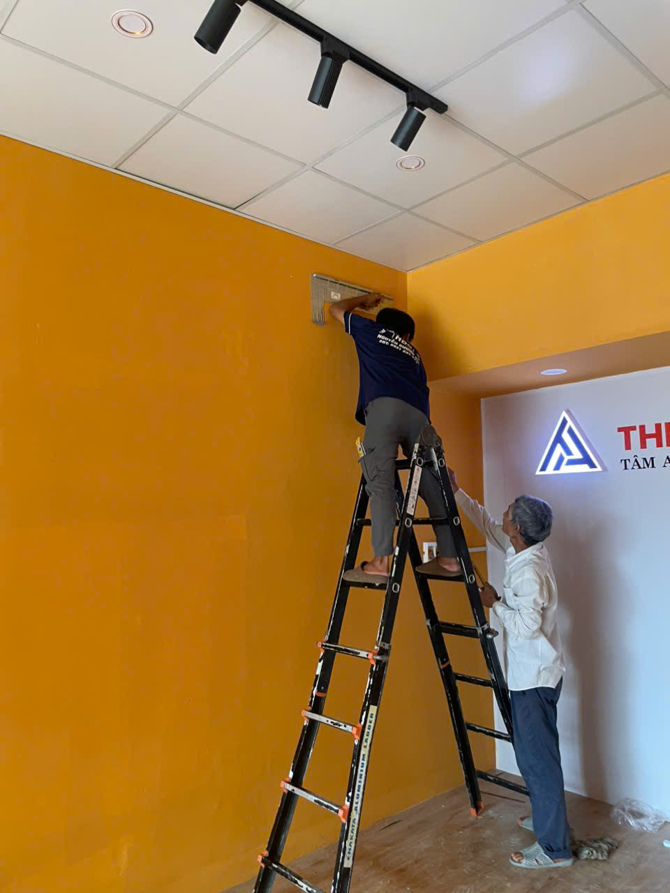 điều hòa kêu to khi chạy – sửa gấp Đồng Nai